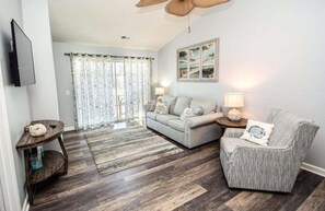 TV - Nicely Decorated 2Br condo w/Great Waterway Views! (Myrtle Beach)