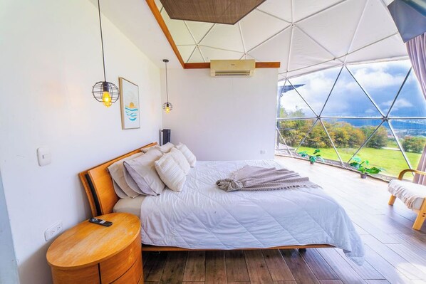 노트북 작업 공간, 암막 커튼, 다리미/다리미판, 무료 WiFi