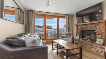 TV connectée, cheminée