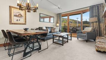 TV connectée, cheminée