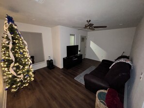 TV connectée, jeux vidéo, livres