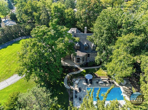 Fairfields Mansion | Heated Saltwater Pool | Theater Room | Luxury | Historical