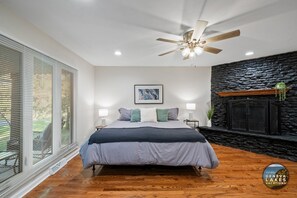 9 bedrooms, iron/ironing board, free WiFi, bed sheets