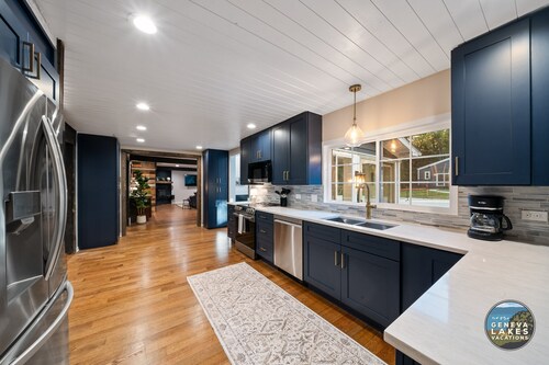 Twin Pines|Year-Round Indoor Heated Pool| 3 Mins Wilmot Ski Resort|Family Reunions|Pickelball/Tennis