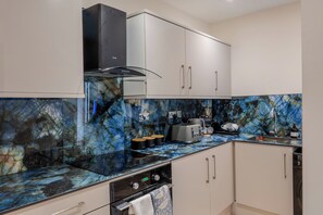 Fridge, microwave, oven, stovetop