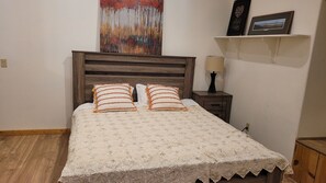 5 bedrooms, in-room safe, iron/ironing board, free WiFi