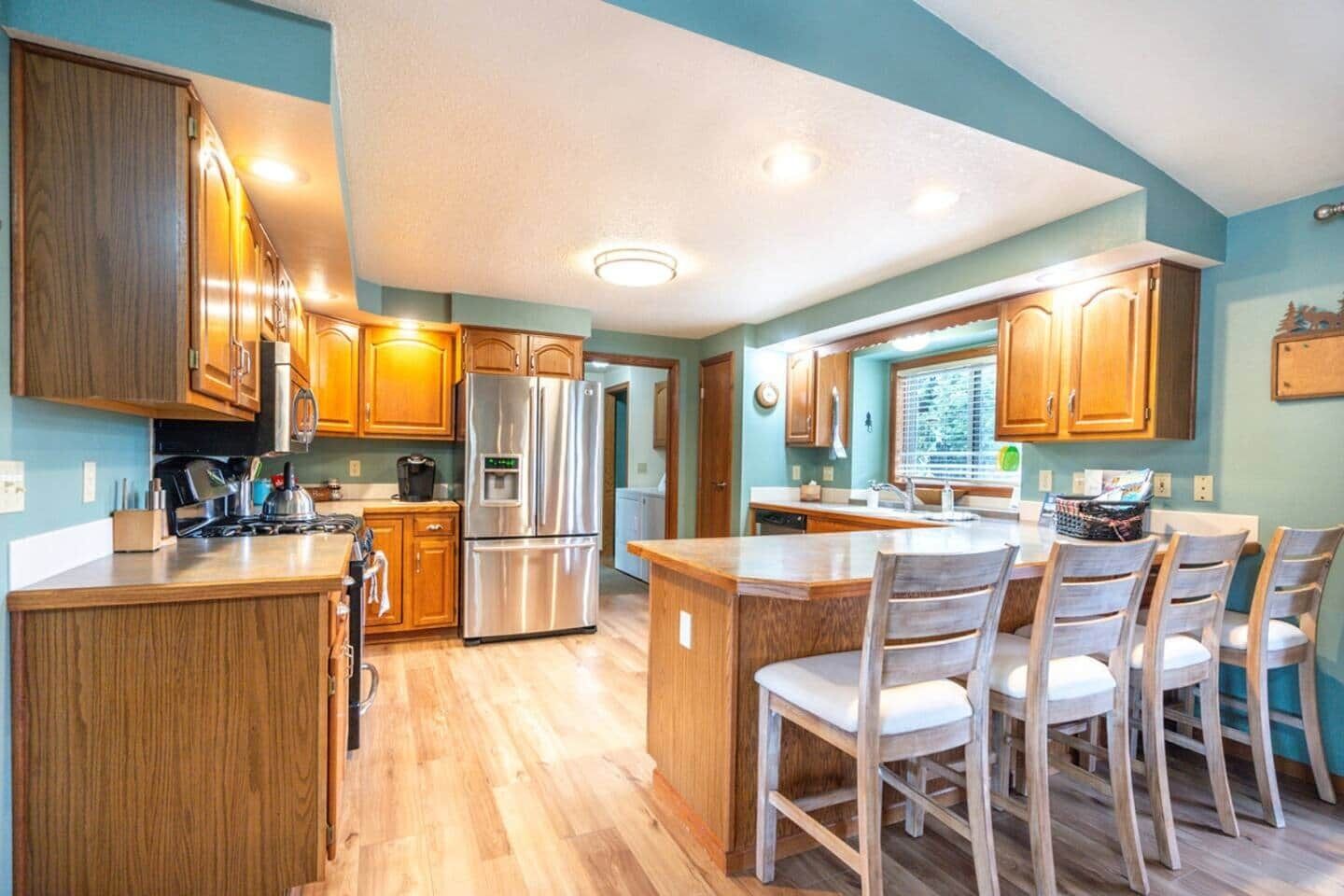 ثلاجة، ميكروويف، فرن، موقد طهي مسطح