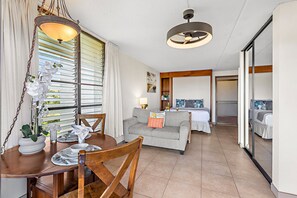 1 habitación, tabla de planchar con plancha, wifi gratis y ropa de cama 
