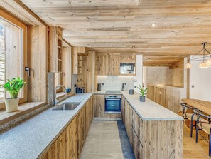 Fridge, oven, dining tables - Luxury Ski Apartment Aurora in Val d'Isere, France LVDI-26 (Val d'Isere)
