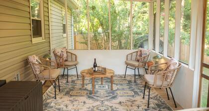 Modern 3-bedroom house near downtown Forest City with a private backyard.