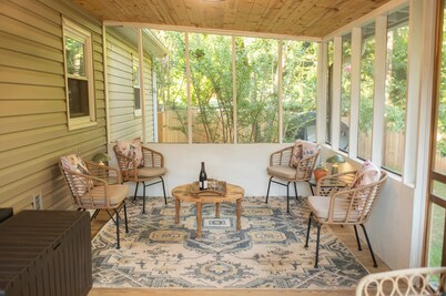 Modern 3-bedroom house near downtown Forest City with a private backyard.