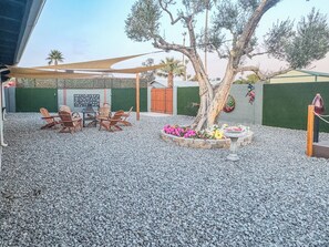 Outdoor dining - 4 Bedroom with Private Backyard Oasis! (Phoenix)
