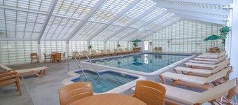 Chic 2-bedroom condo. A Family Getaway at Rivergreen Resort  in charming Lincoln