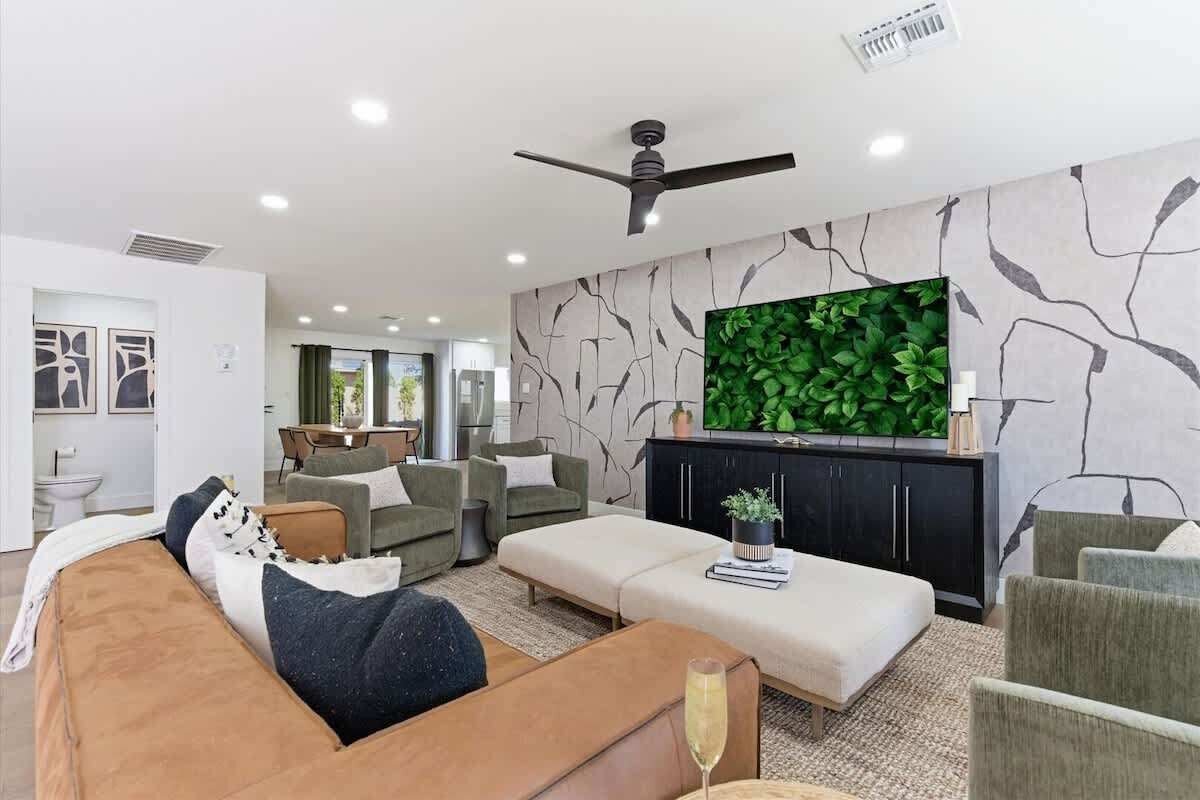 Smart TV, offices