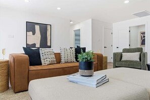 Smart TV, offices