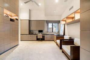 TV, fireplace, table tennis, books