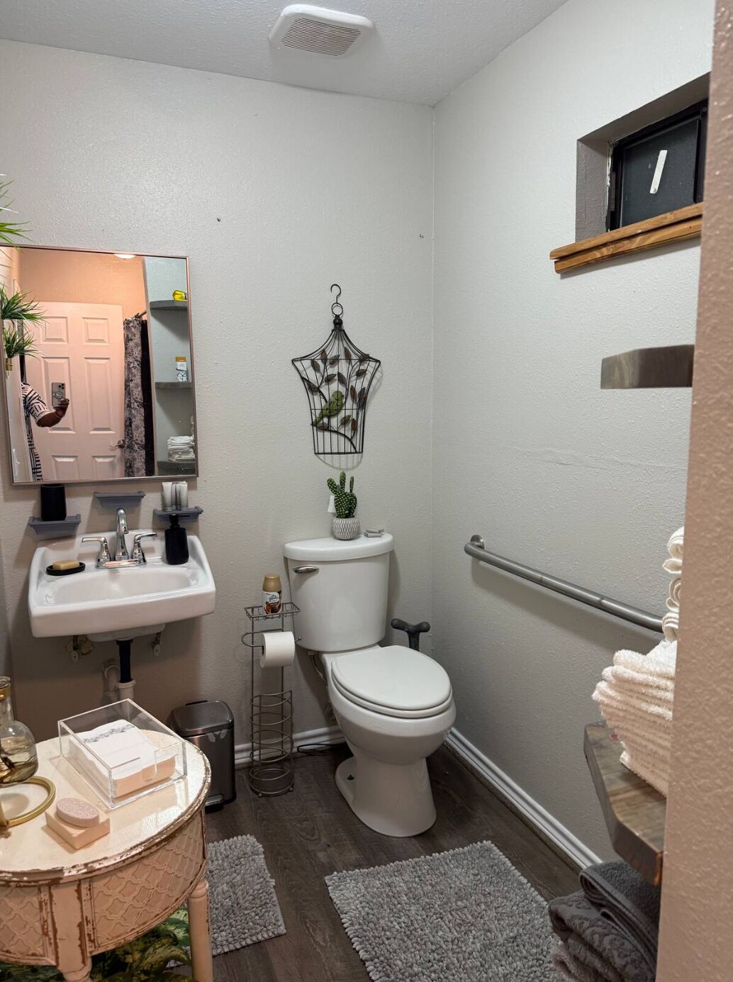 Hair dryer, towels, soap, toilet paper