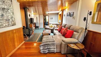 高級套房, 2 間臥室, 山景 | 客廳