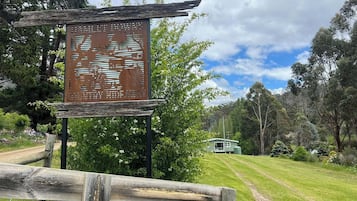 Classic-talo, 3 makuuhuonetta, vuoristonäköala, vuorten lähellä | Pimennysverhot, äänieristys, silitysrauta/-lauta, ilmainen Wi-Fi