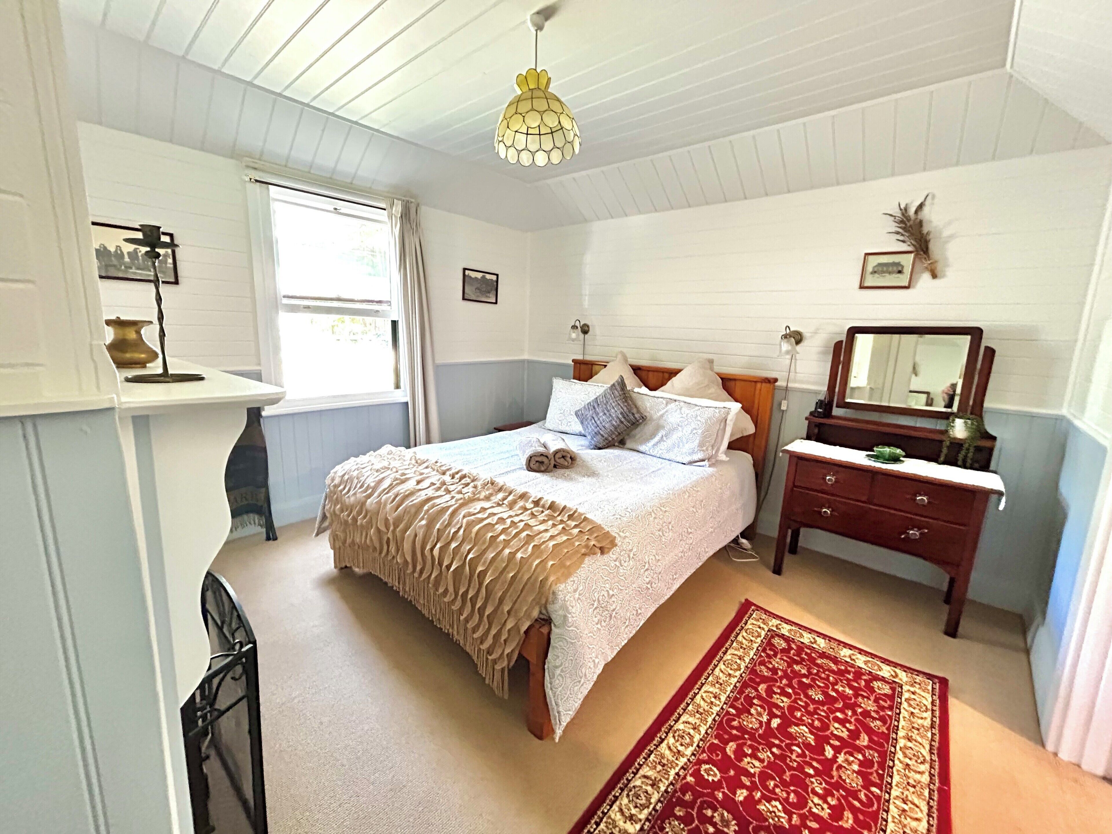 Comfort Cottage, Garden View | Blackout drapes, soundproofing, iron/ironing board, free WiFi