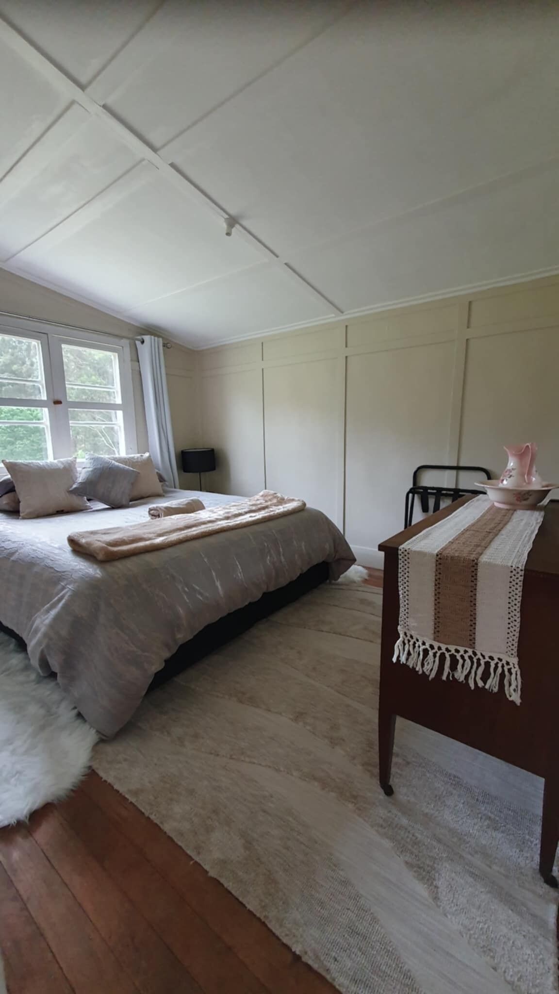 Classic House, 3 Bedrooms, Mountain View, Mountainside | Blackout curtains, soundproofing, iron/ironing board, free WiFi