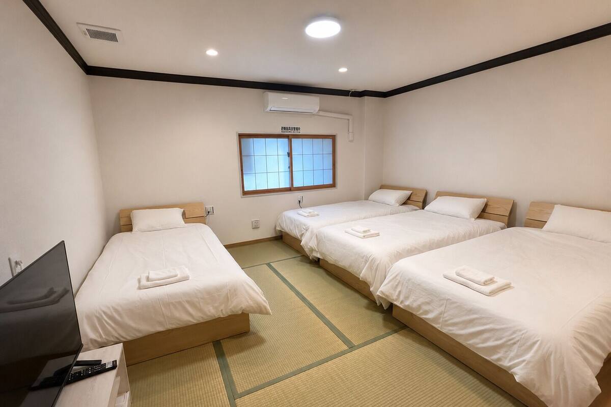 Chambre Quadruple Standard, plusieurs lits, non-fumeur
