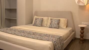 Bügeleisen/Bügelbrett, WLAN, Bettwäsche