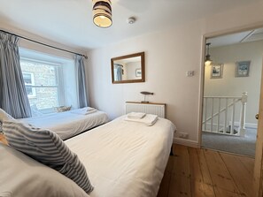 3 bedrooms, iron/ironing board, travel cot, free WiFi