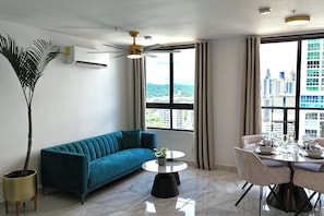Smart TV - Urban oasis: Cozy & Chic Apartment in The Gray (Panamá)