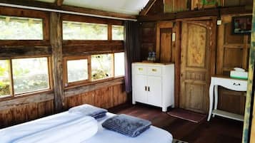 Double Room, Balcony, Park View | Desk