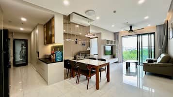 Deluxe Apartment | Living area