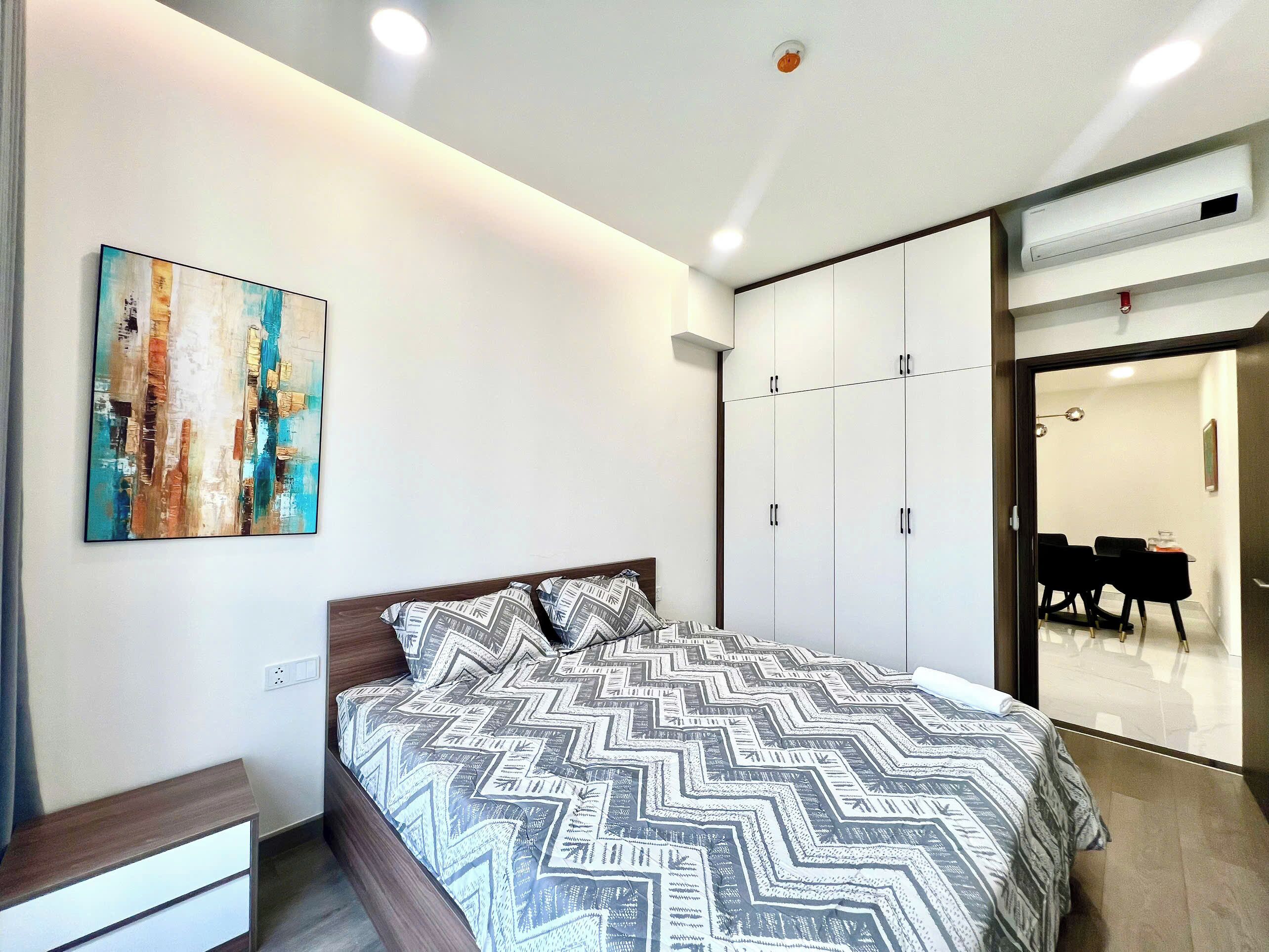 高级公寓 | 办公桌、免费 WiFi