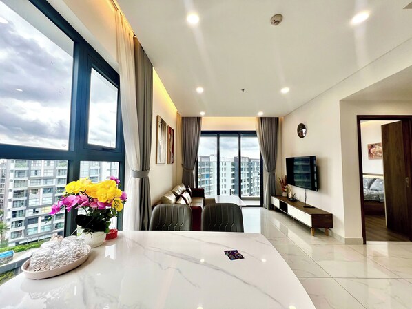 Departamento de lujo, balcón, vista a la ciudad | Vista desde la habitación