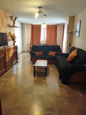 Unclassified image, 5 of 46, button