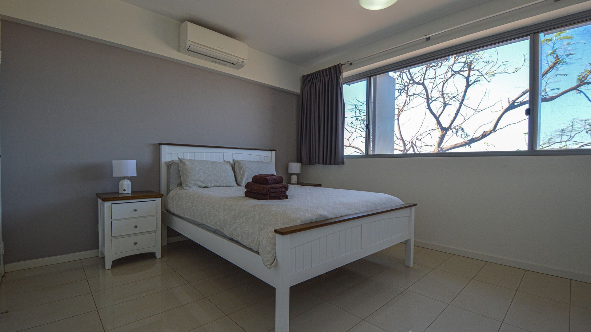 Fer et planche à repasser