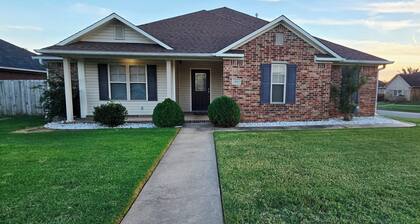 Charming 3-bedroom house in wonderful Barling Arkansas