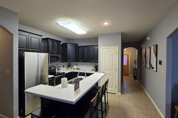 Micro-ondes, four, plaque de cuisson, lave-vaisselle