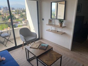 Smart TV, books - Nuñoa... one step away from everything you need (apartment 1105) (Ñuñoa)