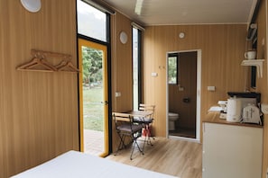 Room - Lanyin Hut 3 (瀾音小屋 3) (Jianshih Township)