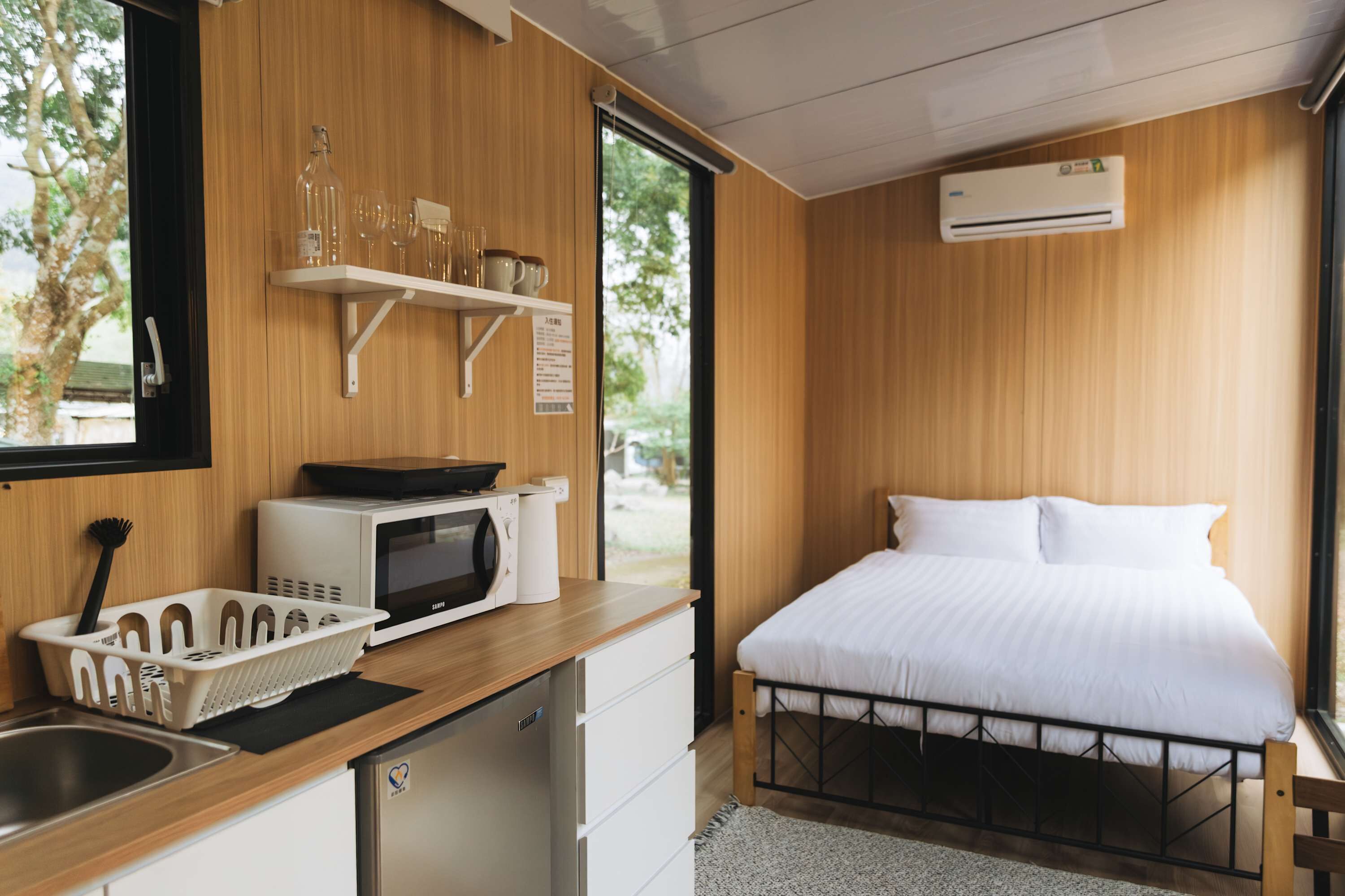 Fridge, microwave, stovetop, electric kettle