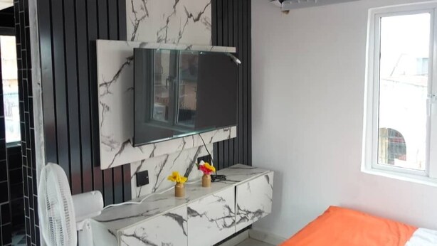 Room - promise arena apartments (Benin City)