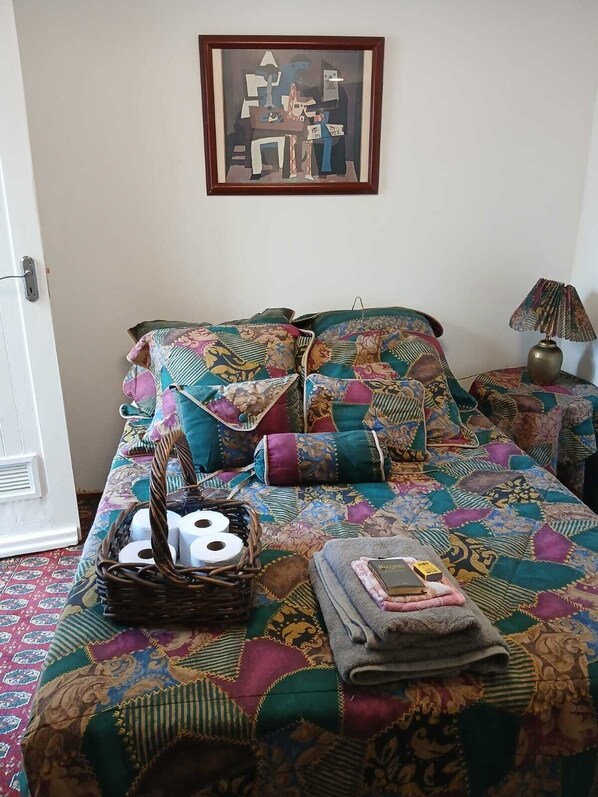 1 chambre, Wi-Fi gratuit, draps fournis