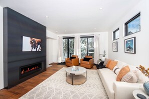 Smart-TV, peis og kontorer