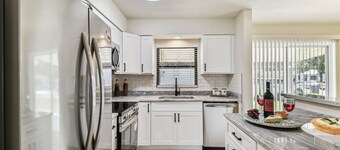 South Tampa Escape – Close to Everything!