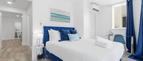 2 bedrooms, desk, iron/ironing board, WiFi