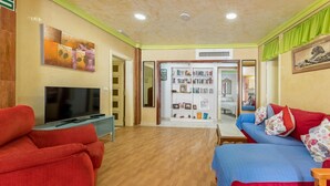 Apartment | Living room - Apartment With Communal Pool and Garden (Granadilla de Abona)