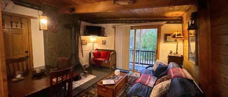 Smart TV, fireplace, DVD player