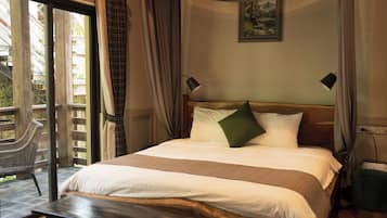 Deluxe Double Room, 1 King Bed, Terrace, Garden View | In-room safe, blackout drapes