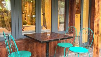 Family Suite, 2 Bedrooms, Patio, Pool View | In-room safe, blackout curtains