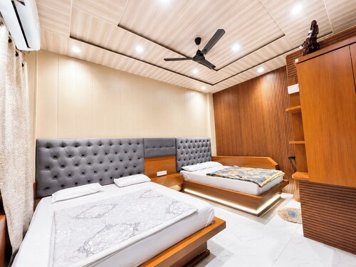 Hotel Pallav Guest House Ujjain